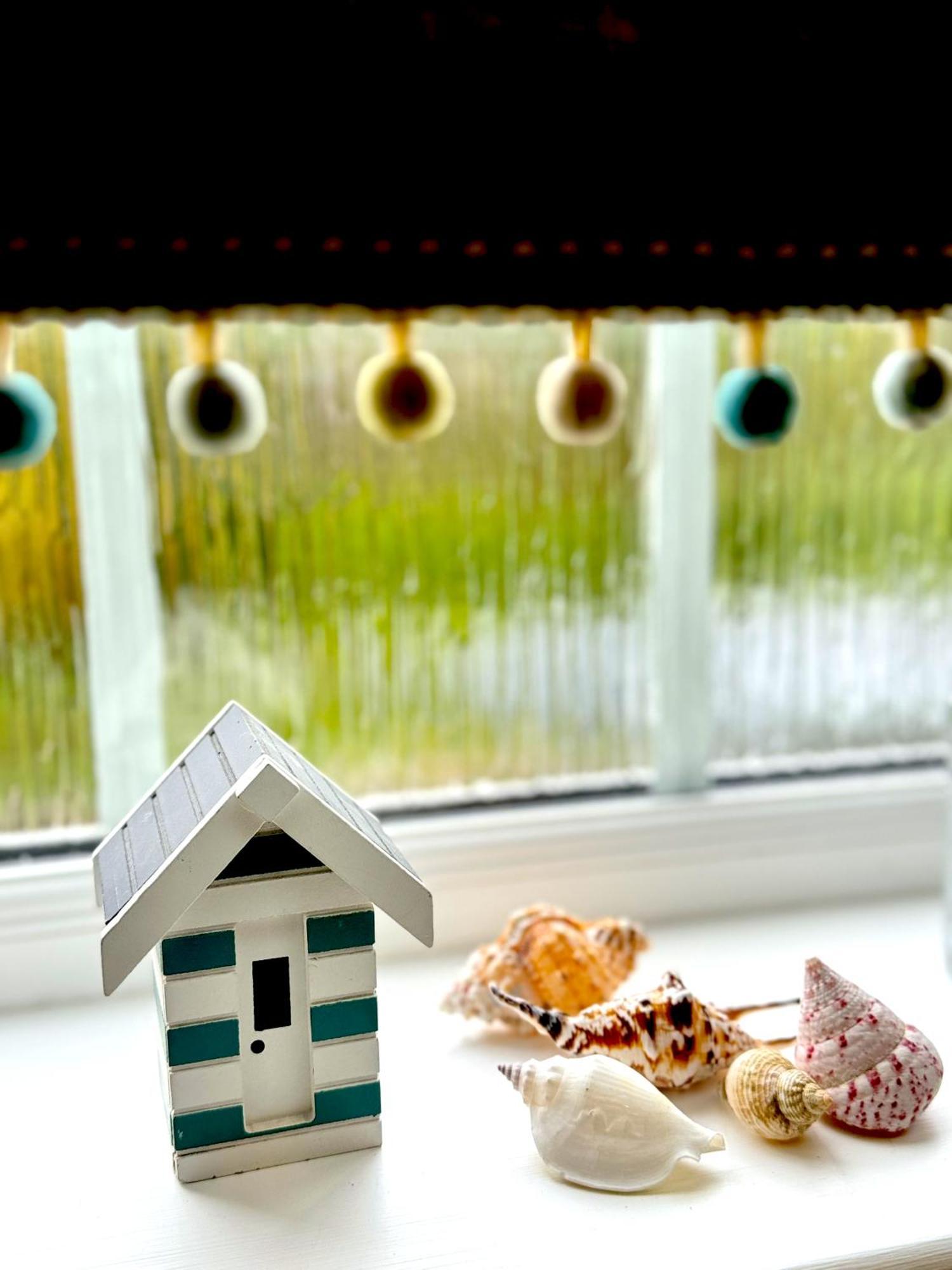 'Bramley Fall Cottage' ' On Site Ev Point - Attached Cottage,3 Separate Bedrooms -1 On Ground Level, Sleeps 6, 2 Bathrooms, Sandy Wittering Beach 8Min Drive, Rural Location, Child Friendly, Small Breed Dog Friendly, Private Parking 치체스터 외부 사진