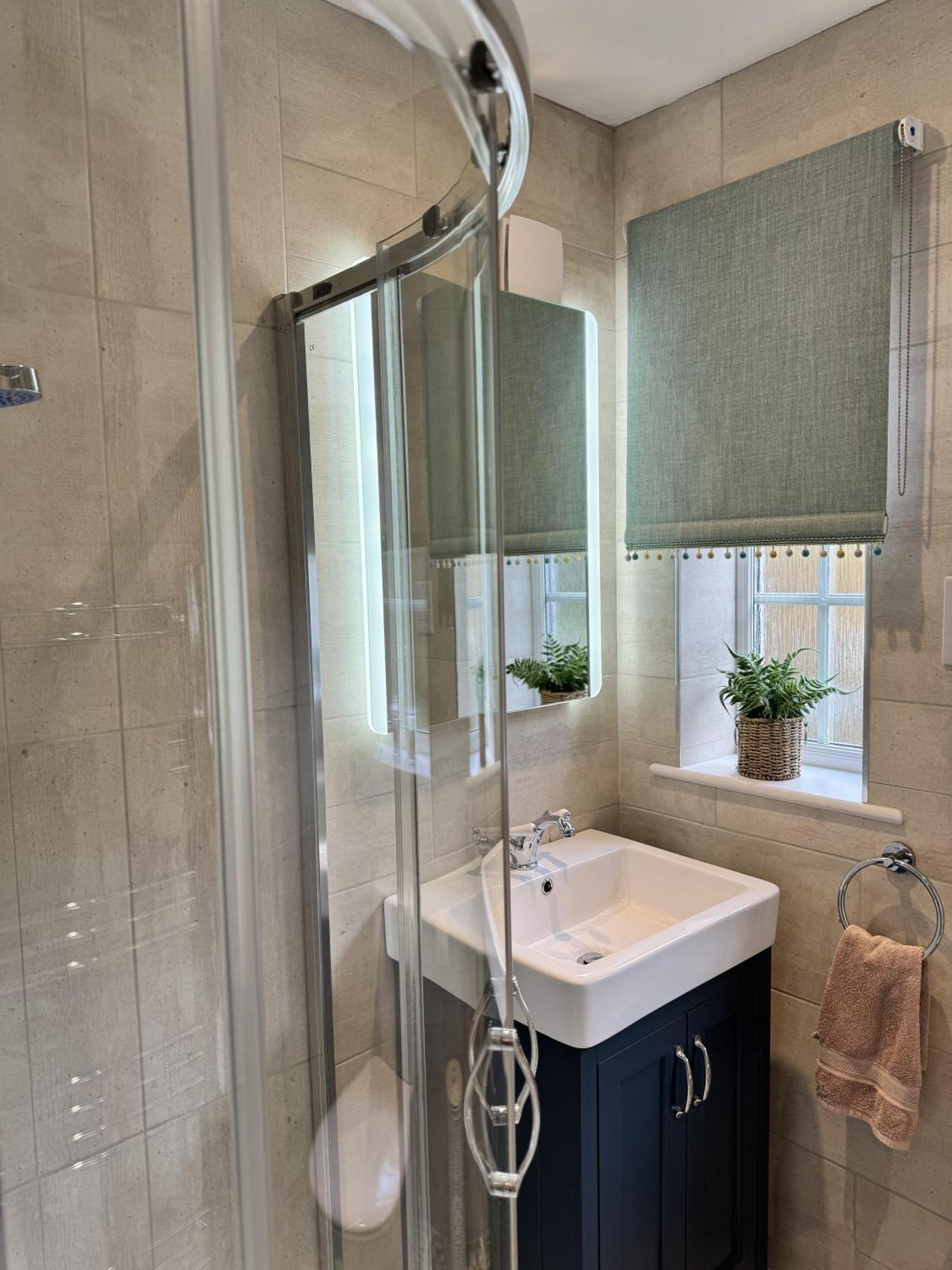 'Bramley Fall Cottage' ' On Site Ev Point - Attached Cottage,3 Separate Bedrooms -1 On Ground Level, Sleeps 6, 2 Bathrooms, Sandy Wittering Beach 8Min Drive, Rural Location, Child Friendly, Small Breed Dog Friendly, Private Parking 치체스터 외부 사진